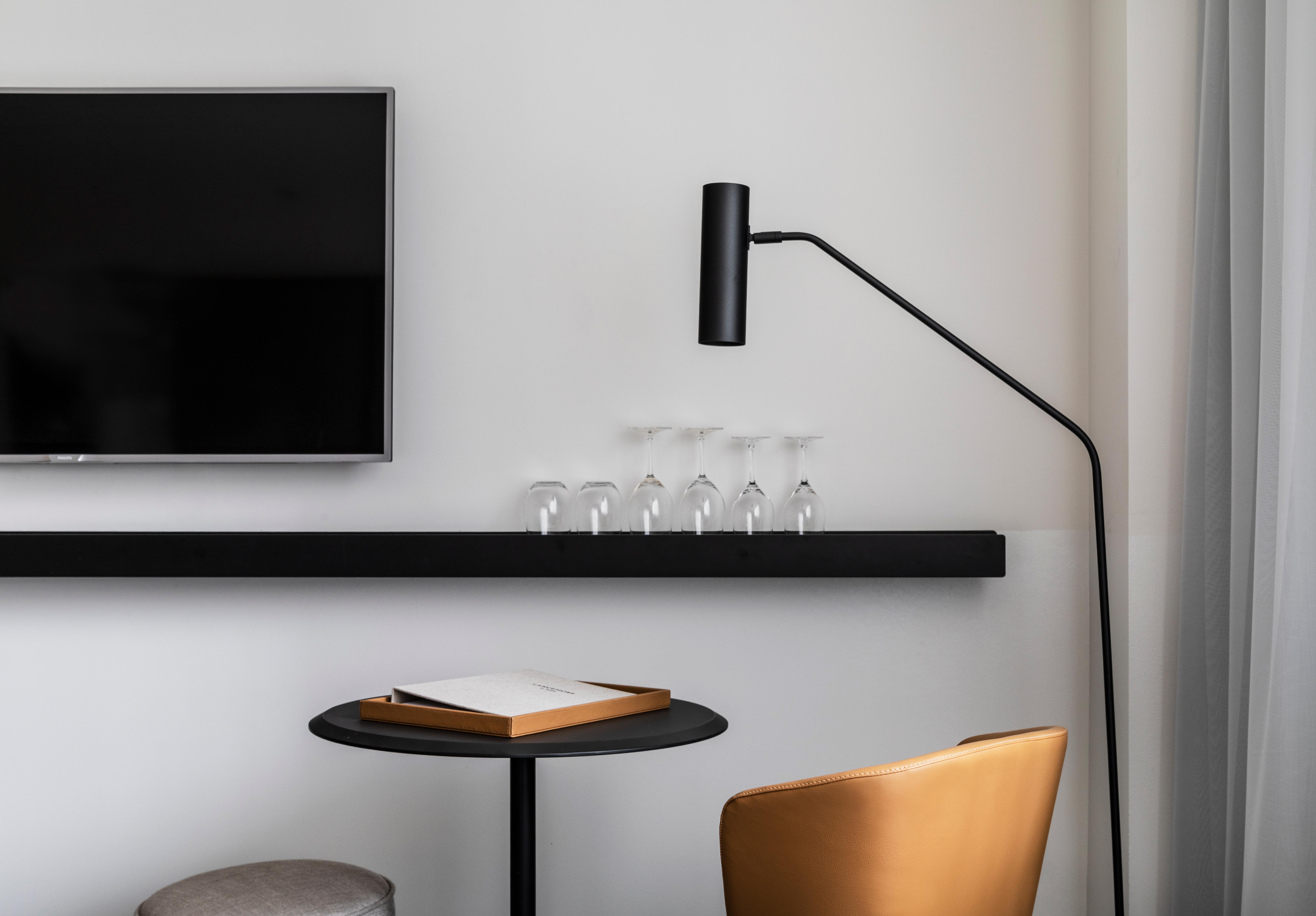Lancemore Crossley St. Мелбърн Екстериор снимка Floor lamp