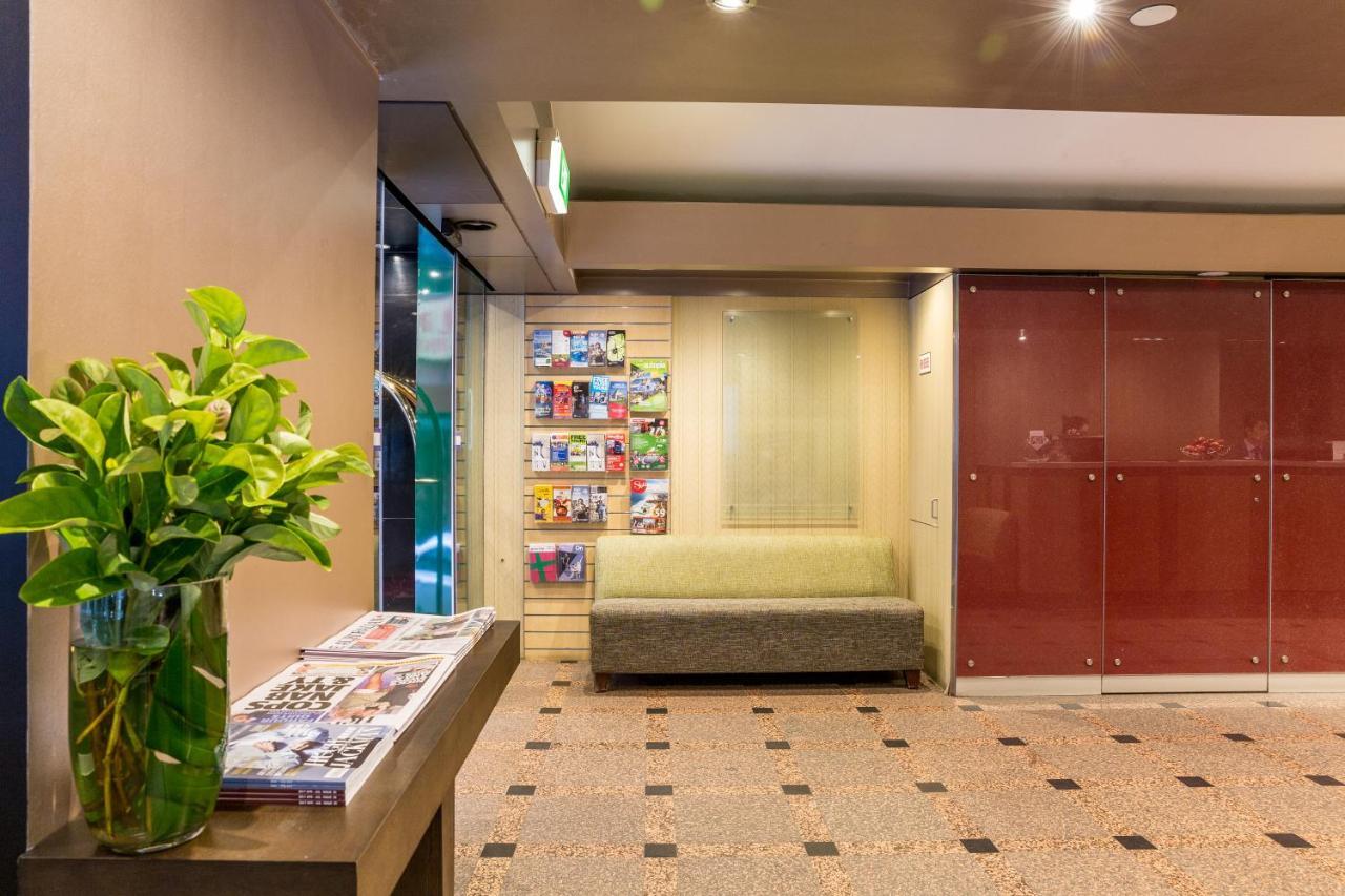Lancemore Crossley St. Мелбърн Екстериор снимка The lobby of the hotel